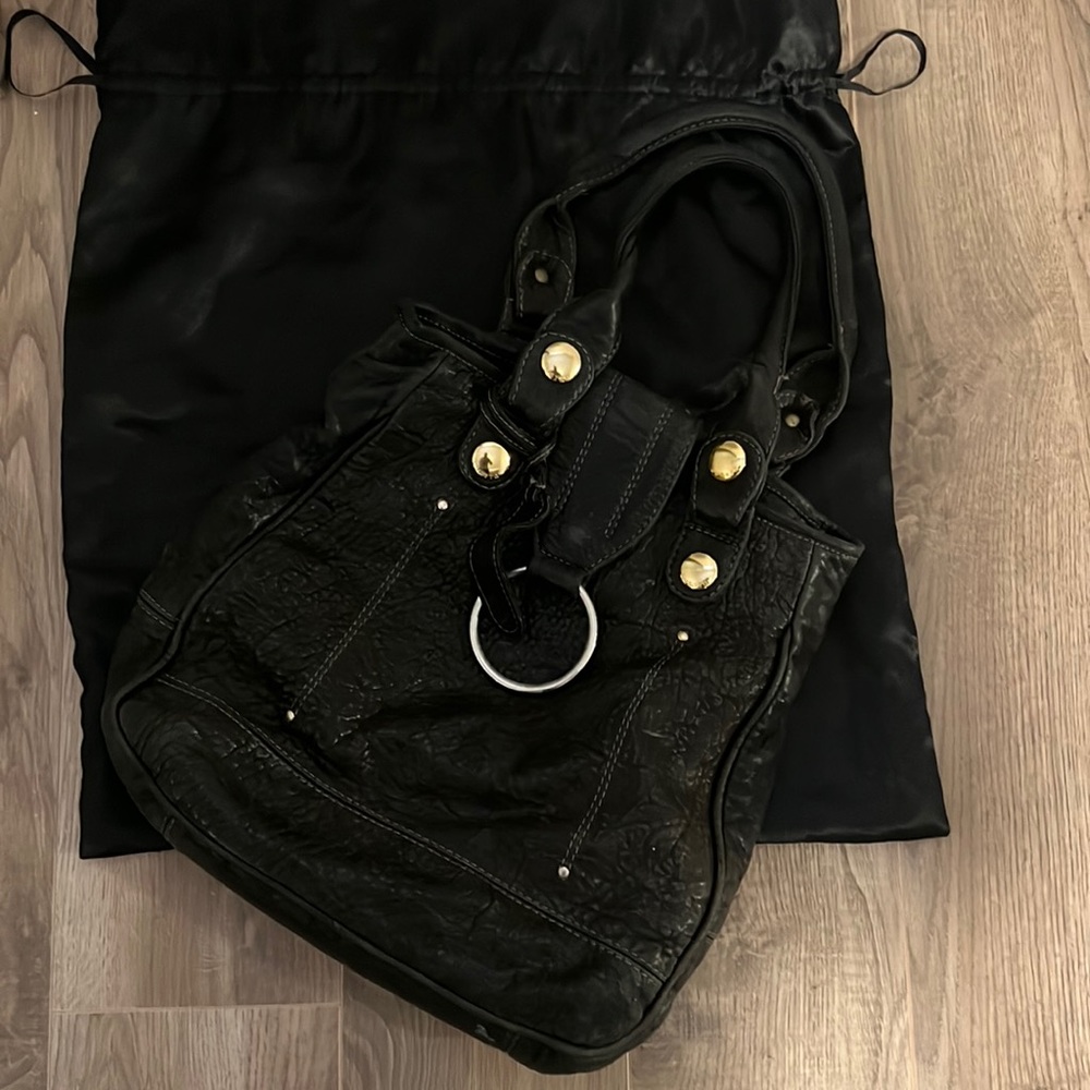 Gustto Shoulder bag black leather